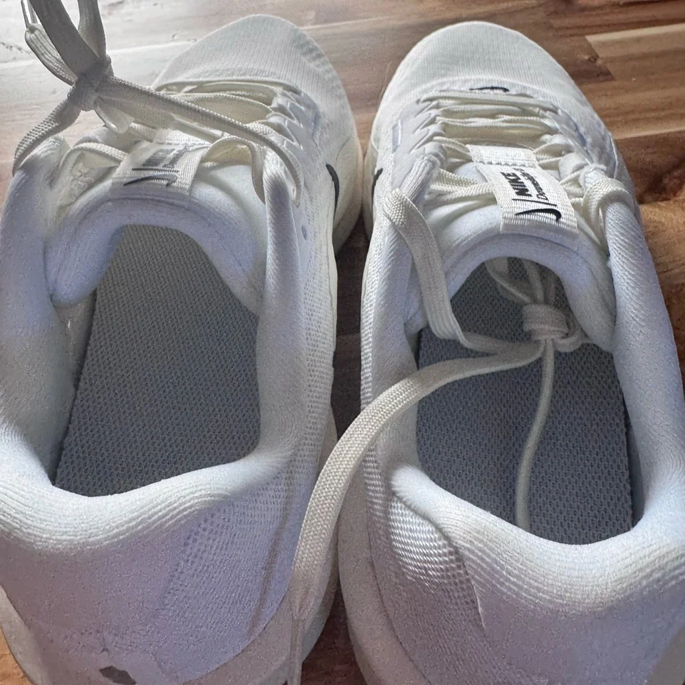 Nike Women downshifter 13 Athletic Shoes size 7.5 NIB - Picture 4 of 10